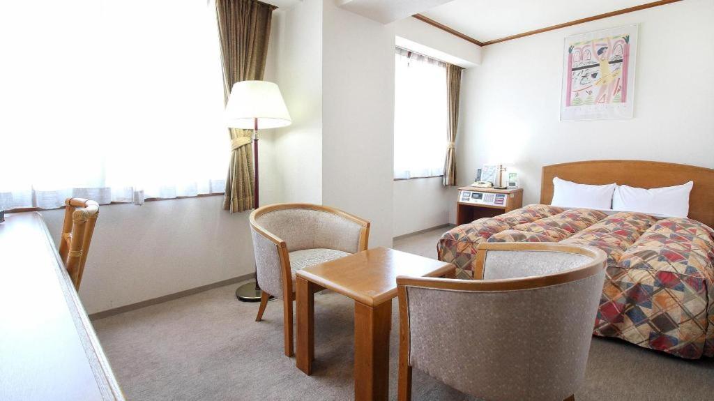 Neyagawa Trend Hotel Ōsaka Eksteriør bilde